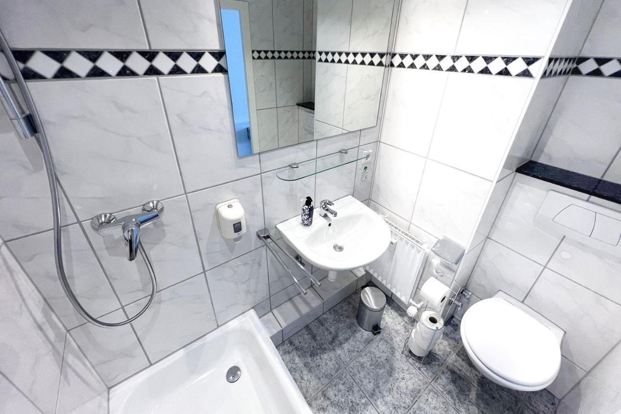 Cozy Apartment In มาเลนเทอ ภายนอก รูปภาพ